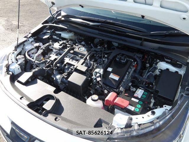 Toyota COROLLA SEDAN 2021-03 7216415-24