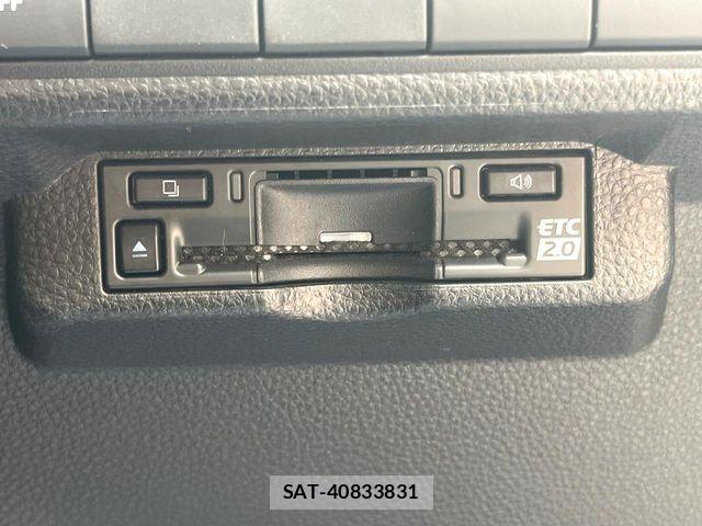 Toyota COROLLA SEDAN 2023-12 7357232-6