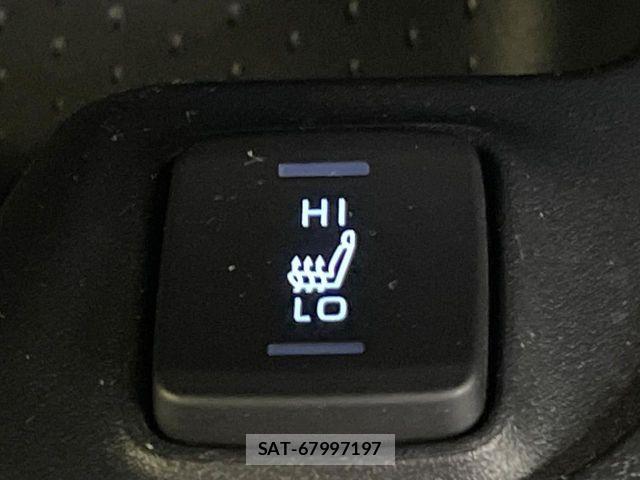 Toyota COROLLA SEDAN 2021-03 7508398-6