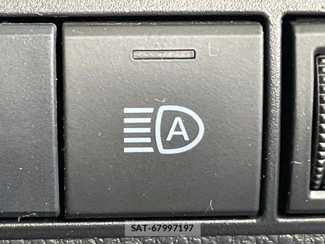 Toyota COROLLA SEDAN 2021-03 7508398-8