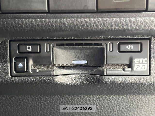 Toyota COROLLA SEDAN 2022-11 7875850-6