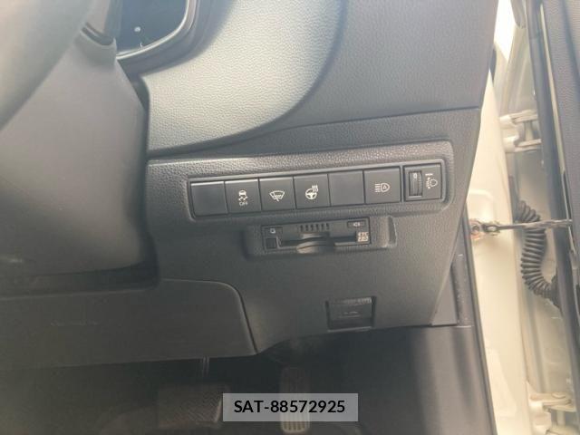 Toyota COROLLA SEDAN 2020-08 7978843-15