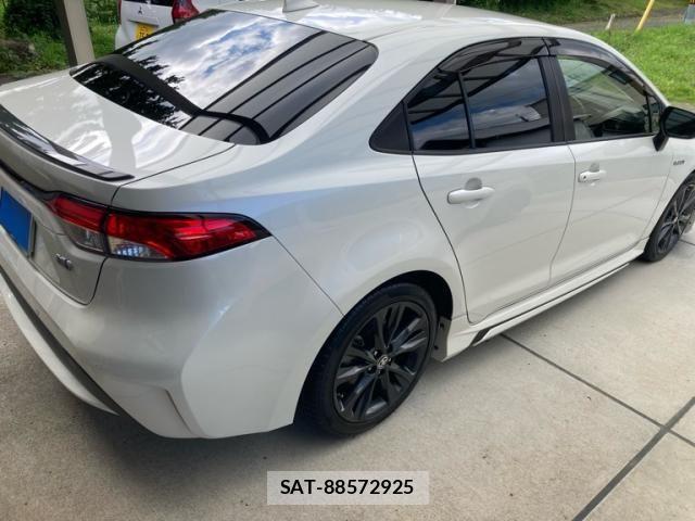 Toyota COROLLA SEDAN 2020-08 7978843-3