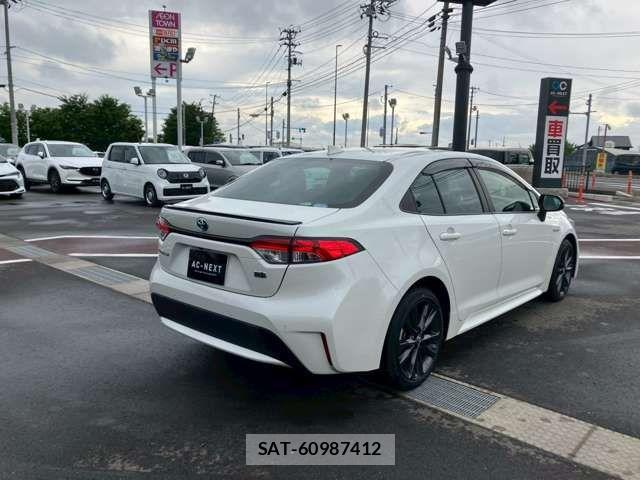 Toyota COROLLA SEDAN 2021-05 8034956-18