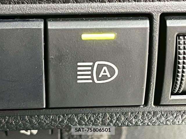 Toyota COROLLA SEDAN 2021-07 8073325-9