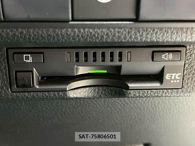 Toyota COROLLA SEDAN 2021-07 8073325-8