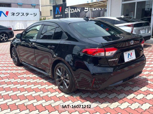 Toyota COROLLA SEDAN 2024-02 8313815-6