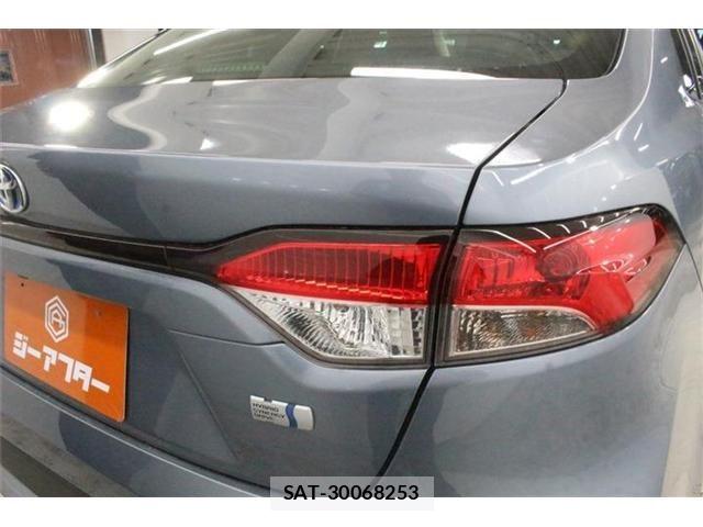 Toyota COROLLA SEDAN 2020-05 8411737-16