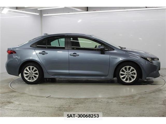 Toyota COROLLA SEDAN 2020-05 8411737-3