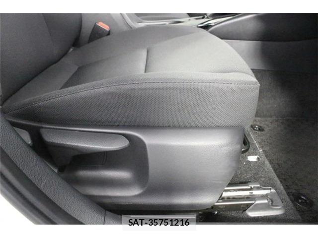 Toyota COROLLA SEDAN 2023-07 8411738-25