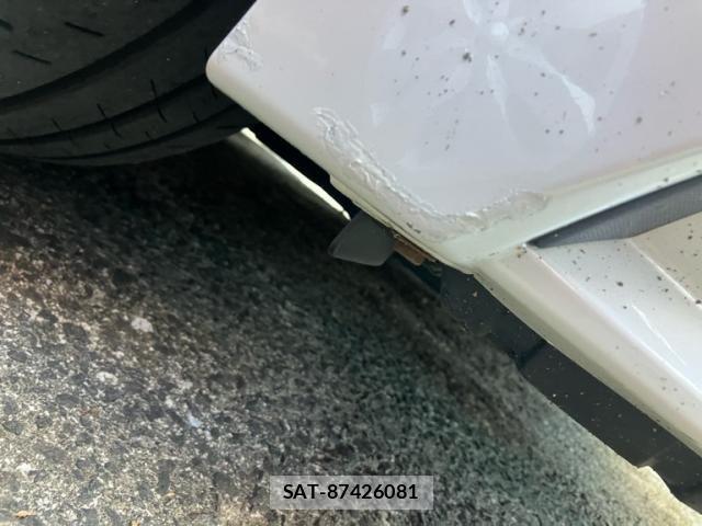 Toyota COROLLA SEDAN 2022-05 8626224-26