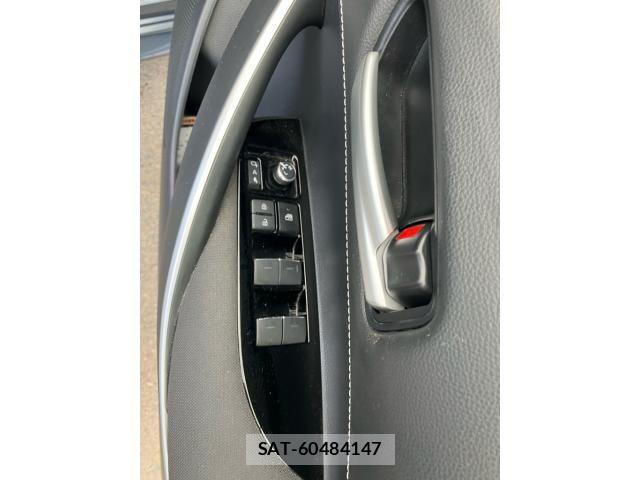Toyota COROLLA SEDAN 2019-11 8626226-11
