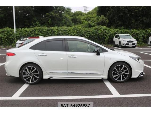 Toyota COROLLA SEDAN 2020-08 8658511-13