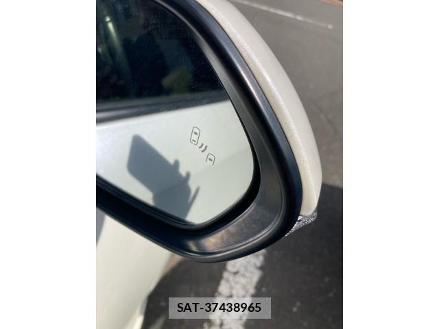 Toyota COROLLA SEDAN 2020-10 8658510-10