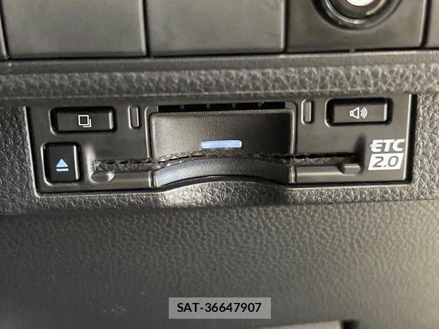 Toyota COROLLA SEDAN 2023-09 8779811-9