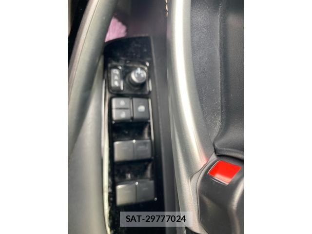 Toyota COROLLA SEDAN 2020-09 8828331-9