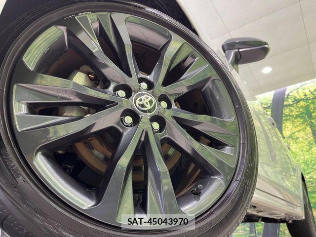 Toyota COROLLA SEDAN 2023-04 8870678-13
