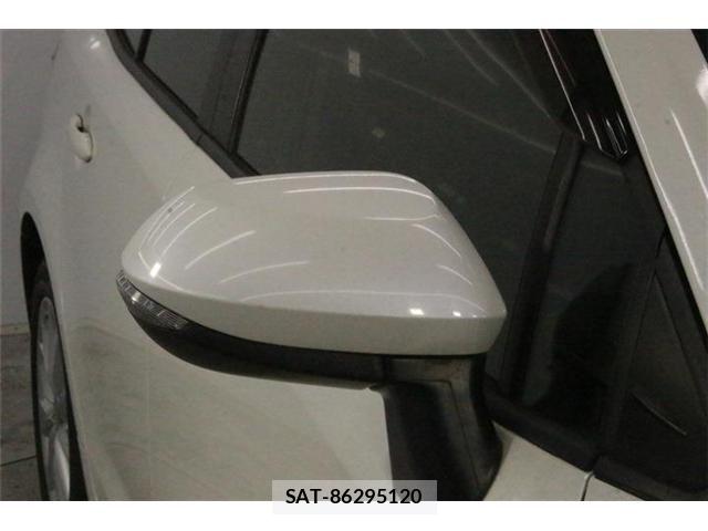 Toyota COROLLA SEDAN 2020-09 8883441-9