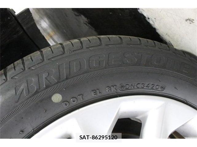 Toyota COROLLA SEDAN 2020-09 8883441-18