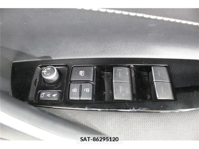 Toyota COROLLA SEDAN 2020-09 8883441-28