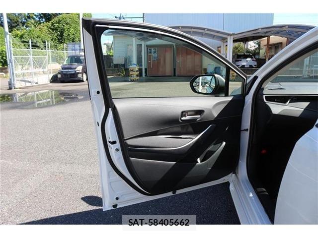 Toyota COROLLA SEDAN 2024-03 8883440-28