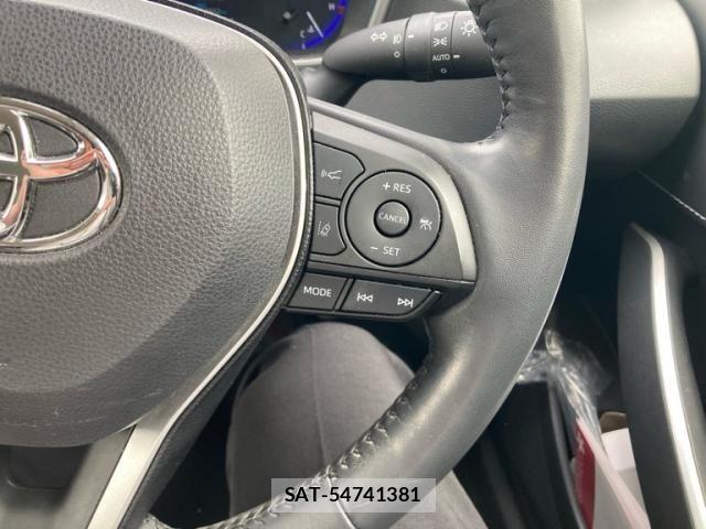 Toyota COROLLA SEDAN 2019-10 6010380-18