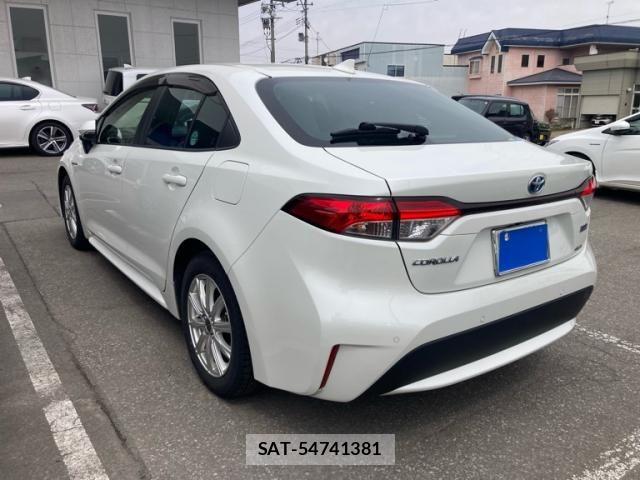 Toyota COROLLA SEDAN 2019-10 6010380-3