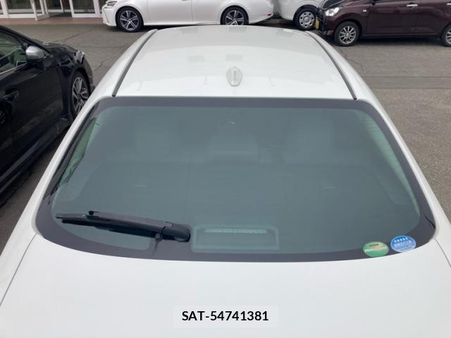 Toyota COROLLA SEDAN 2019-10 6010380-6