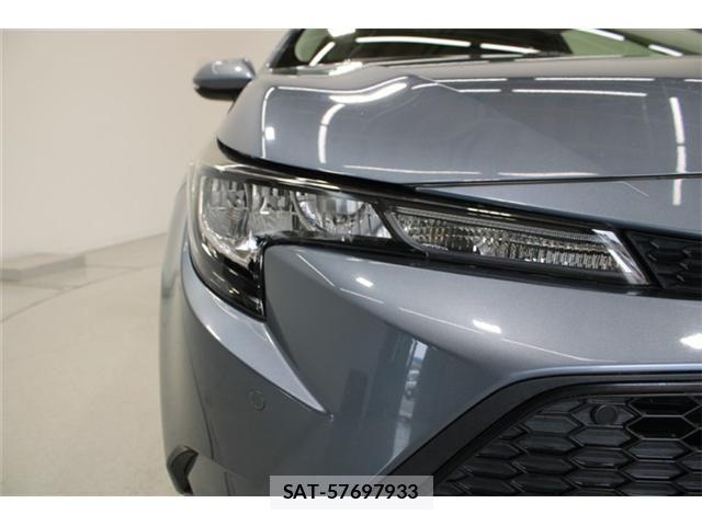 Toyota COROLLA SEDAN 2020-03 6903516-17