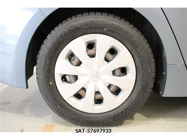 Toyota COROLLA SEDAN 2020-03 6903516-29