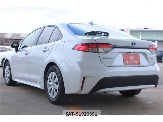 Toyota COROLLA SEDAN 2023-12 6903515-9
