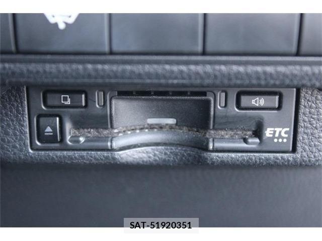 Toyota COROLLA SEDAN 2023-12 6903515-4