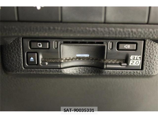 Toyota COROLLA SEDAN 2023-06 7722080-3