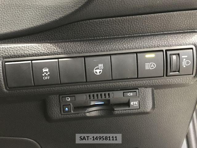 Toyota COROLLA SEDAN 2022-03 7783644-20