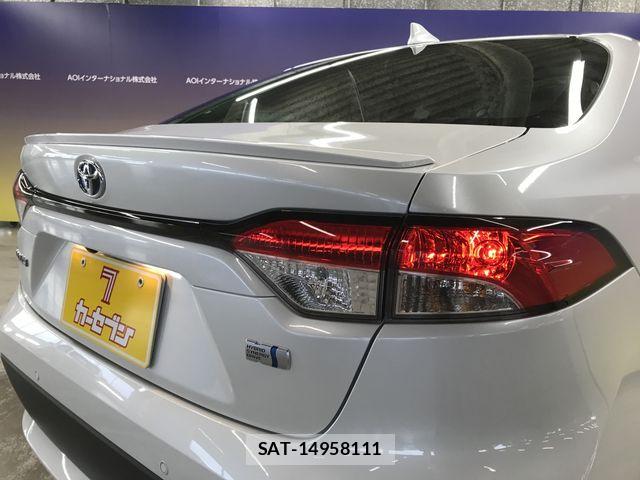 Toyota COROLLA SEDAN 2022-03 7783644-26