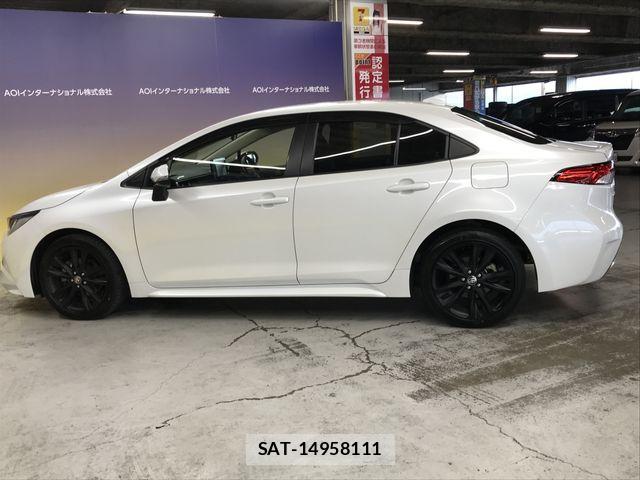 Toyota COROLLA SEDAN 2022-03 7783644-2