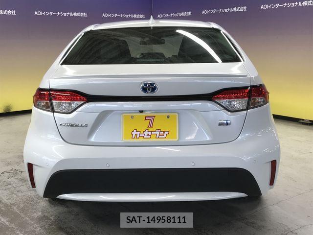 Toyota COROLLA SEDAN 2022-03 7783644-3