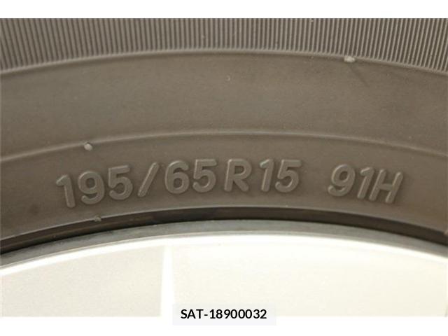 Toyota COROLLA SEDAN 2024-09 8073327-27