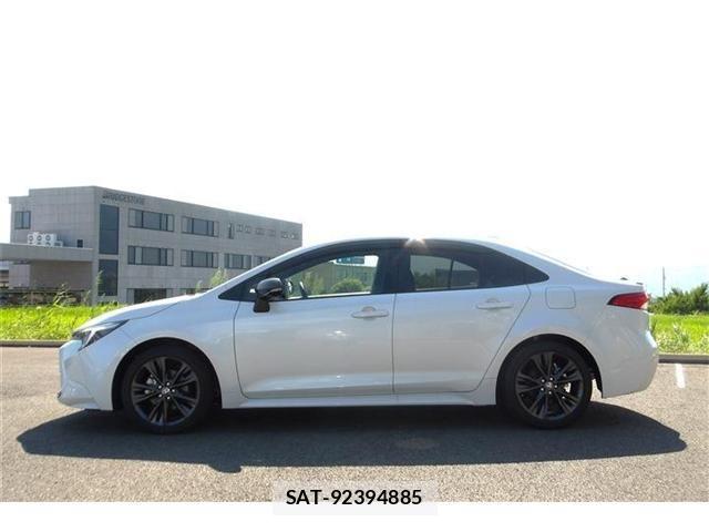 Toyota COROLLA SEDAN 2023-05 8365229-28