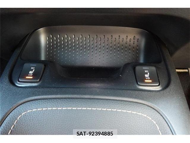 Toyota COROLLA SEDAN 2023-05 8365229-8