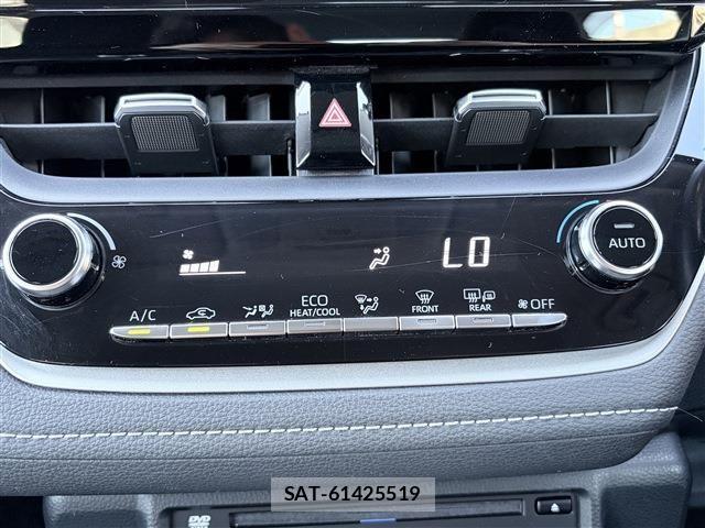Toyota COROLLA SEDAN 2020-10 8411740-25