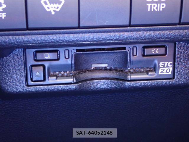 Toyota COROLLA SEDAN 2024-04 8779812-7
