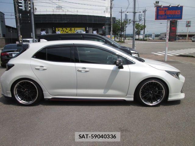 Toyota COROLLA SPORT 2019-01 1205843-29