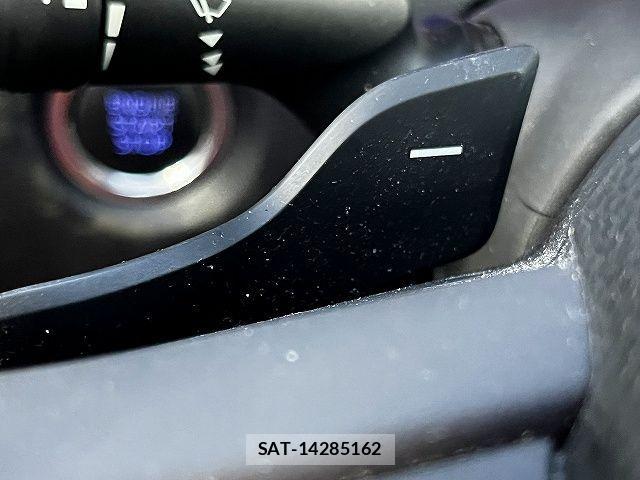 Toyota COROLLA SPORT 2020-03 1823353-17
