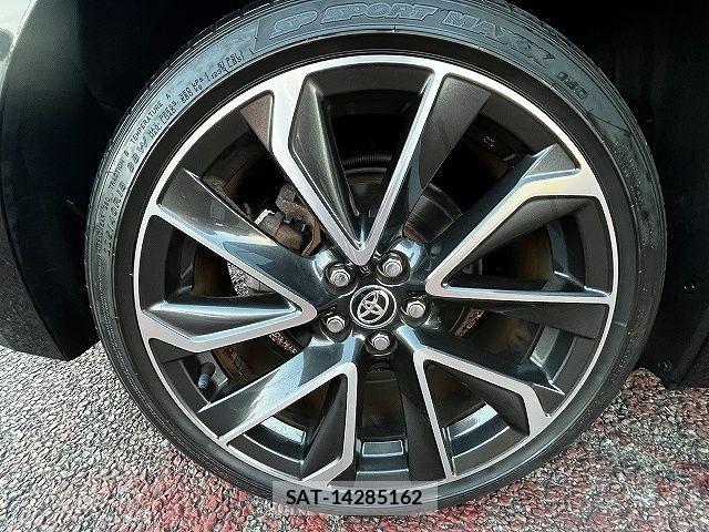 Toyota COROLLA SPORT 2020-03 1823353-26