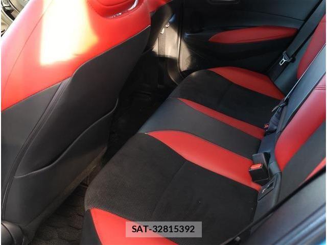 Toyota COROLLA SPORT 2018-09 2445795-19