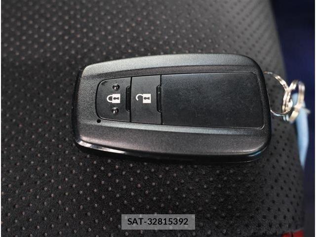 Toyota COROLLA SPORT 2018-09 2445795-20