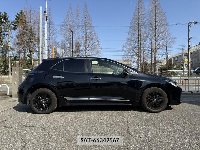 Toyota COROLLA SPORT 2021-09 6010386-5