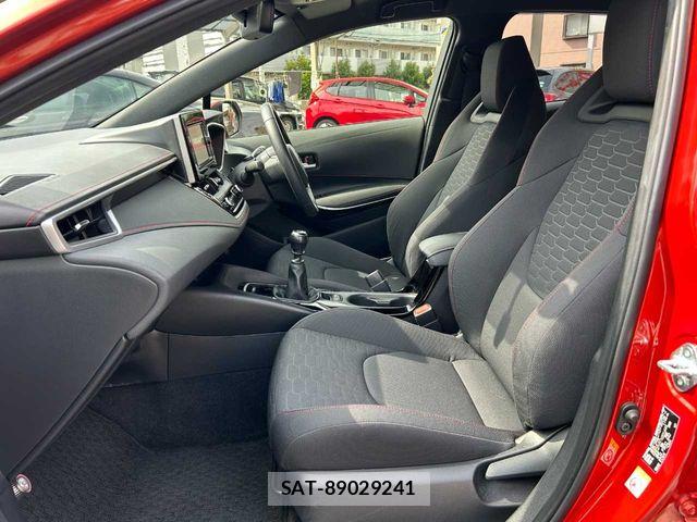 Toyota COROLLA SPORT 2018-08 6271325-21