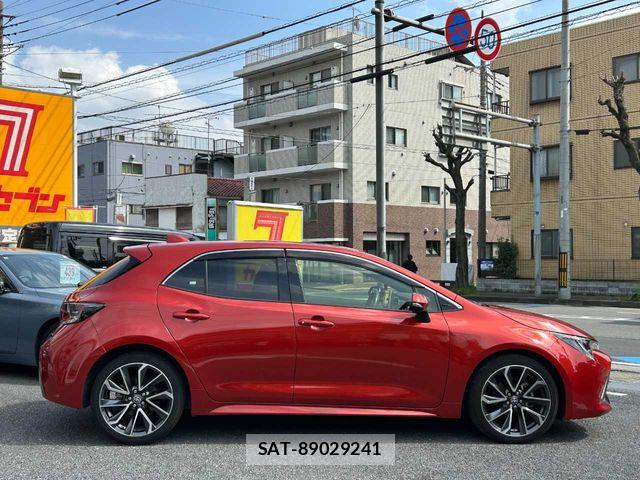 Toyota COROLLA SPORT 2018-08 6271325-24